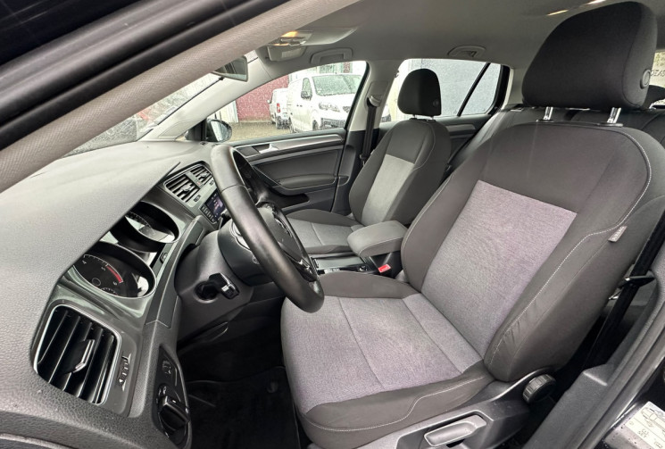 Volkswagen Golf  VII 5 Portes 1.6 TDI 16V Blue Motion S&S 105 CV * CLIM * 1ER MAIN * CARNET COMPLET 
