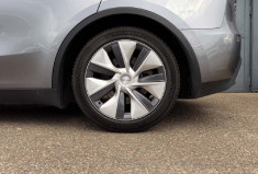 Tesla Model Y PROPULSION STANDARD RANGE 60kWh 300cv SOH 96% ATTELAGE GRIS STEALTH