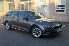 Skoda Octavia Combi 2.0 TDI 150 DSG7 Style / Suivi Complet / Attelage éléc / Siege chauffant 