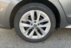 Skoda Octavia Combi 2.0 TDI 150 DSG7 Style / Suivi Complet / Attelage éléc / Siege chauffant 