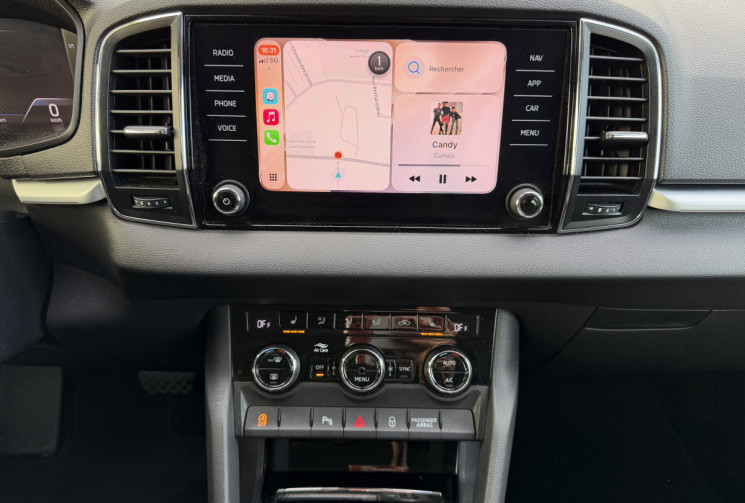 Skoda Karoq 1.5 TSI ACT 150 ch Style DSG / Attelage / Coffre élec / ACC / Suivi 100%