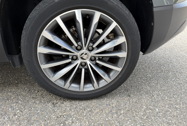 Skoda Karoq 1.5 TSI ACT 150 ch Style DSG / Attelage / Coffre élec / ACC / Suivi 100%