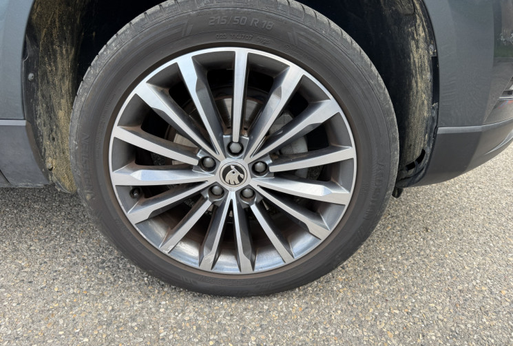 Skoda Karoq 1.5 TSI ACT 150 ch Style DSG / Attelage / Coffre élec / ACC / Suivi 100%
