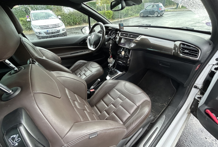 DS DS 3 1.2 PureTeck 130 cv Sport Chic Distribution ok