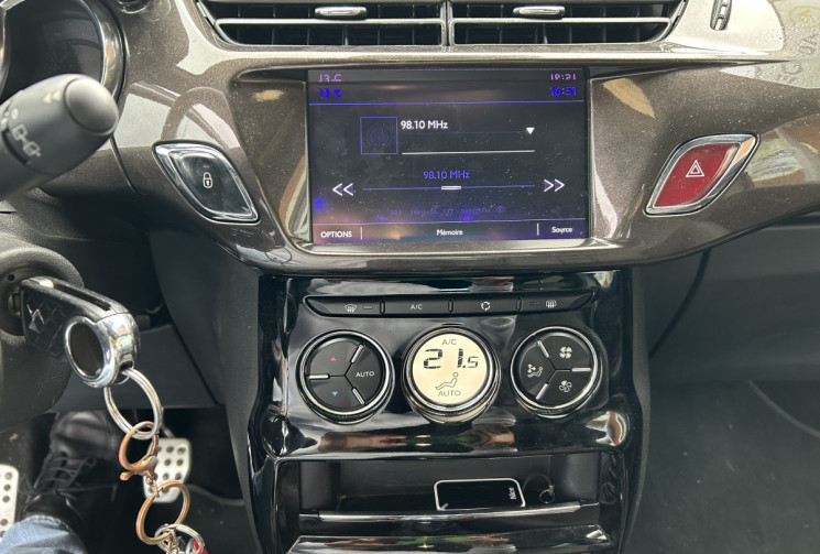 DS DS 3 1.2 PureTeck 130 cv Sport Chic Distribution ok