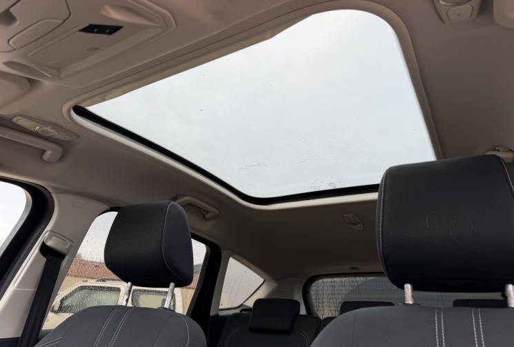 Ford C-MAX 1.6 TDCI 115 FAP TITANIUM / ATTELAGE / TOIT PANORAMIQUE
