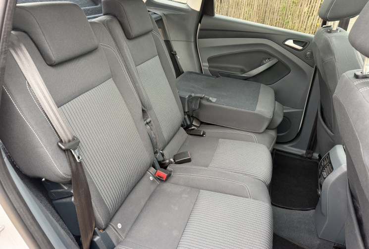 Ford C-MAX 1.6 TDCI 115 FAP TITANIUM / ATTELAGE / TOIT PANORAMIQUE