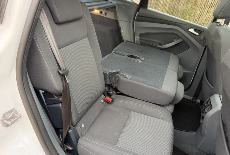 Ford C-MAX 1.6 TDCI 115 FAP TITANIUM / ATTELAGE / TOIT PANORAMIQUE