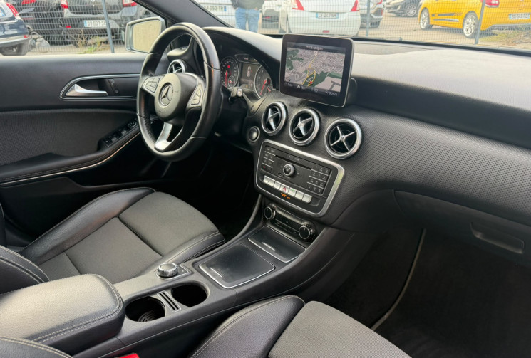 Mercedes Classe A 180 ESSENCE PHASE 2 / APPLE CAR PLAY / SUIVI OK/ REVISEE / GARANTIE