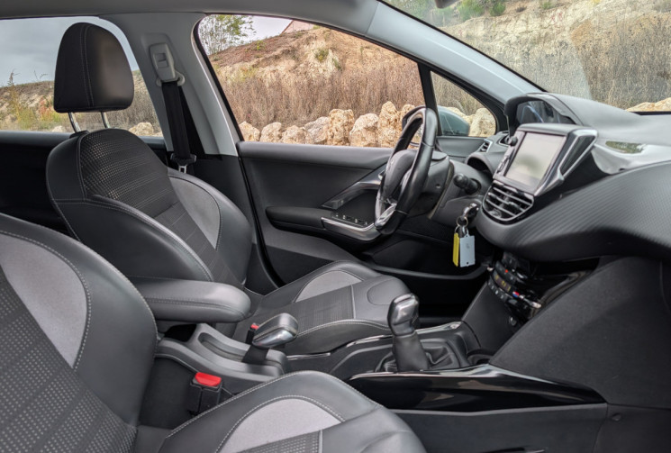 Peugeot 2008 hdi 100 cv allure