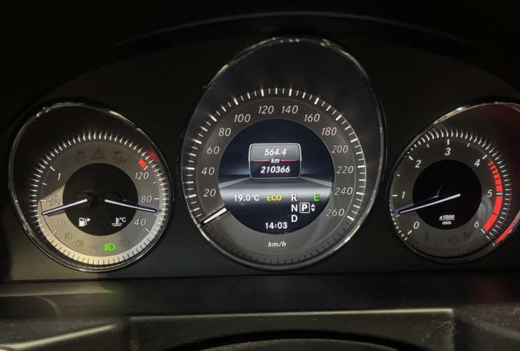 Mercedes CLASSE GLK 350 Cdi 265ch FASCINATION 2013 / BVA / ATTELAGE / SIÈGES ÉLEC / HARMAN KARDON