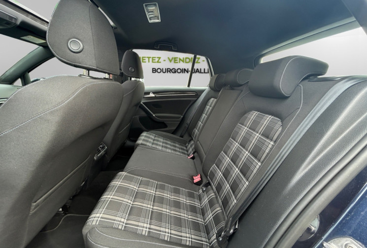 Volkswagen Golf VII 2.0 GTD / 184 CH / TOIT OUVRANT