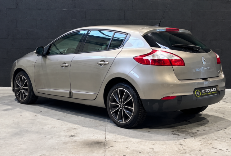 Renault Megane III 1.6 dCi 130 BOSE 2013 / RADARS AV-AR / SEMI-CUIR / BVM