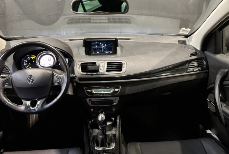 Renault Megane 1.6 dCi 130 BOSE 2013 / RADARS AV-AR / SEMI-CUIR