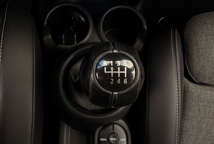 Mini Mini 3 (F55) 5 Portes Cooper greenwich 1.5 i 12V 136 cv greenwich