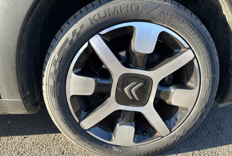 Citroën C4 CACTUS Shine 110 cv EAT6 MOTEUR NEUF 