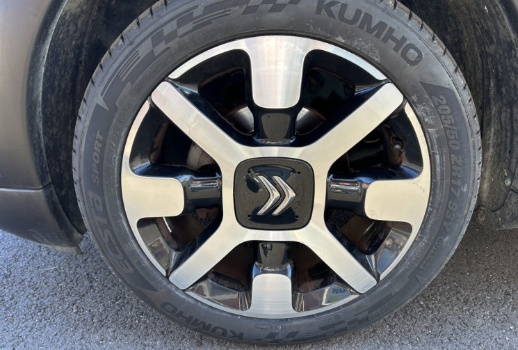 Citroën C4 CACTUS Shine 110 cv EAT6 MOTEUR NEUF 