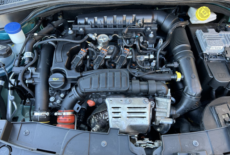 Citroën C4 CACTUS Shine 110 cv EAT6 MOTEUR NEUF 