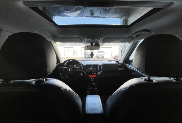 Ssangyong TIVOLI 1.6 e-XGI 128 ch LUXURY / Caméra / Sièges AV chauffants ventilés et électriques
