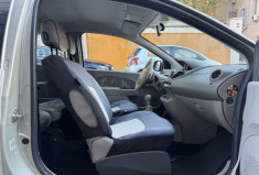 Renault Twingo 1.2 i 16V LEV 75 cv / clim / origine France 3em main / DISTRI NEUVE 