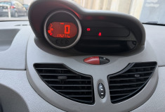 Renault Twingo 1.2 i 16V LEV 75 cv / clim / origine France 3em main / DISTRI NEUVE 