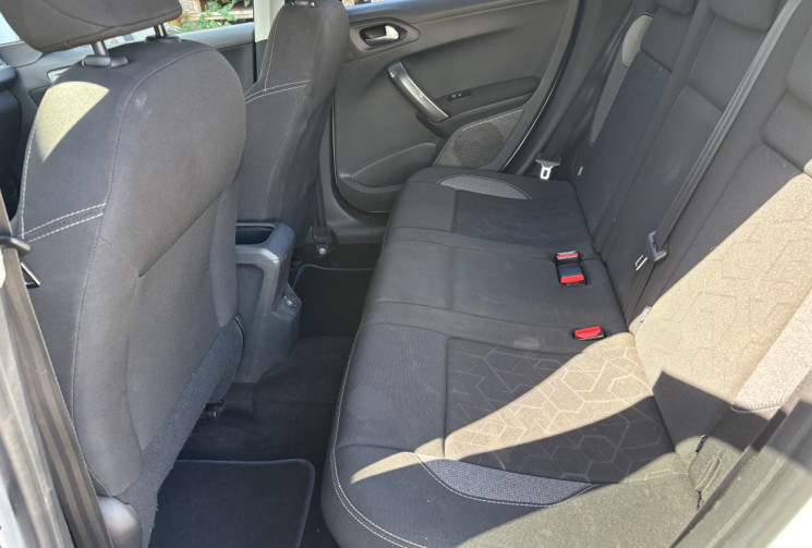 Peugeot 2008  1.2 THP 110 ALLURE