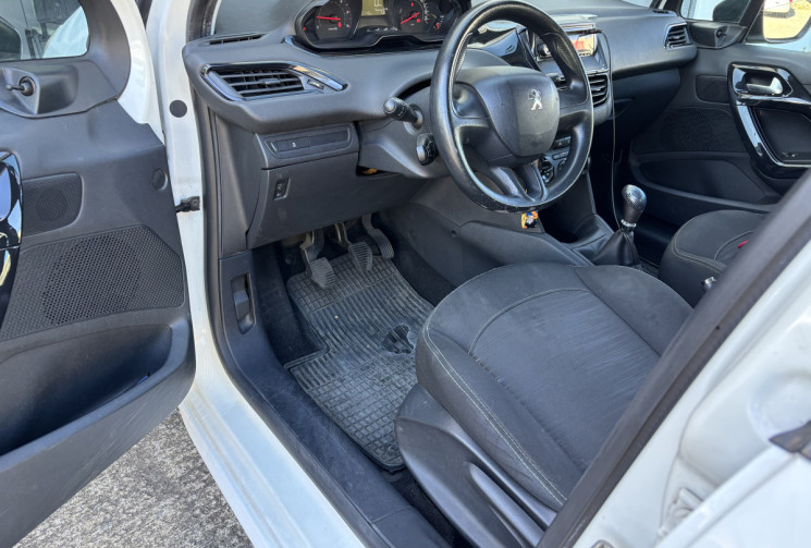 Peugeot 208 1.4 HDI 68 UTILITAIRE
