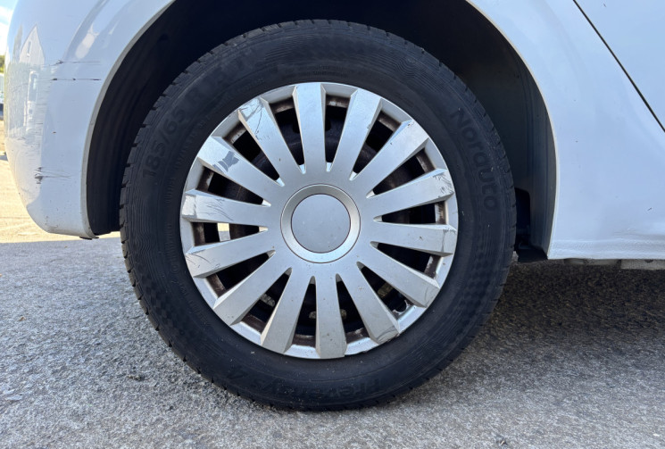 Peugeot 208 1.4 HDI 68 UTILITAIRE