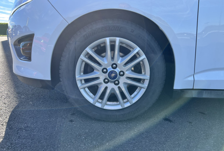 Ford C-MAX 1.0i 16V EcoBoost 125 cv TITANIUM / Distribution ok