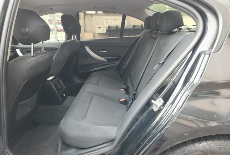 BMW Série 3 318dA 150 ch Sport