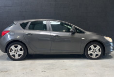 Opel Astra 1.7 CDTI 110cv ENJOY 2011 / COURROIE CHANGÉE EN 2025