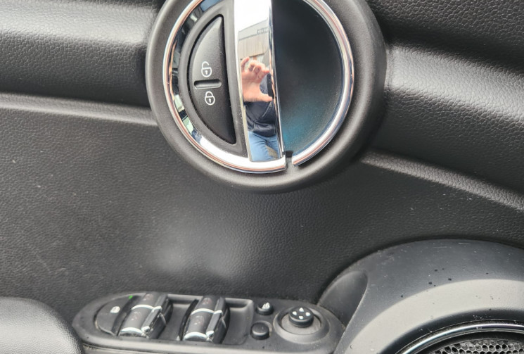 Mini Mini III Cooper 1.5 I DCT7 136 EDITION GREENWICH / GARANTIE 12 MOIS