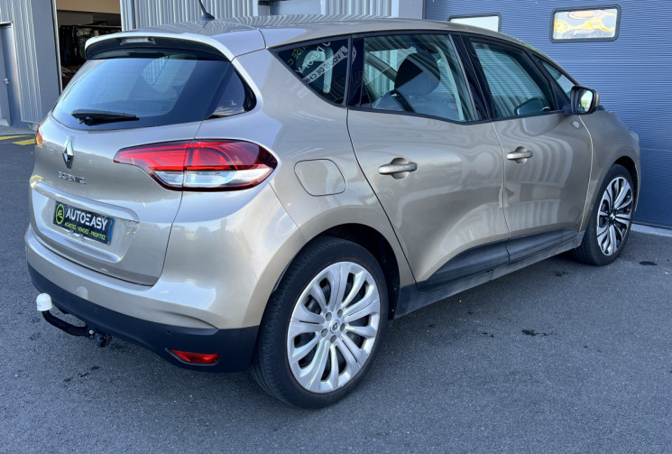 Renault Scénic IV 1.2 Tce 115 cv LIFE / 1ère Main / Attelage 