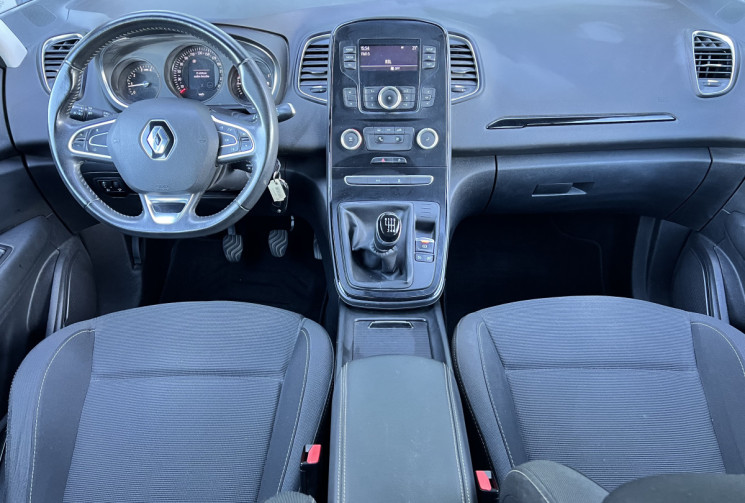 Renault Scénic IV 1.2 Tce 115 cv LIFE / 1ère Main / Attelage 