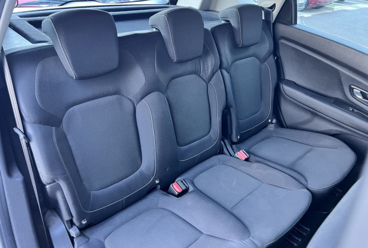 Renault Scénic IV 1.2 Tce 115 cv LIFE / 1ère Main / Attelage 