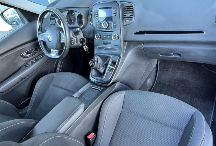 Renault Scénic IV 1.2 Tce 115 cv LIFE / 1ère Main / Attelage 