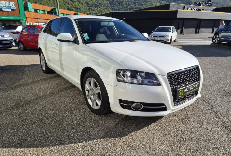 Audi A3 SPORTBACK 1.6 tdi 105 sport boite auto S-tronic