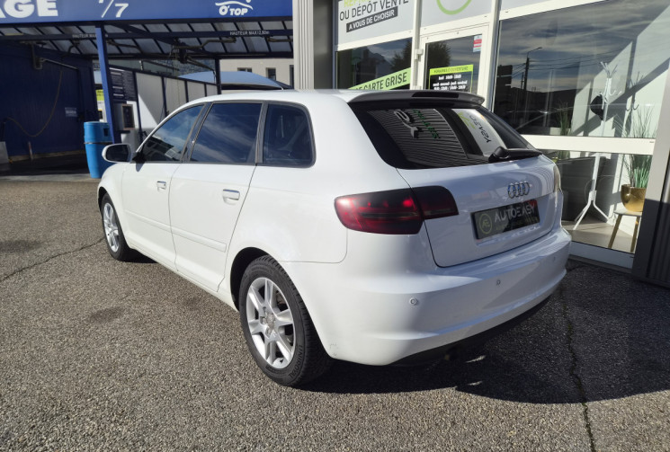 Audi A3 SPORTBACK 1.6 tdi 105 sport boite auto S-tronic