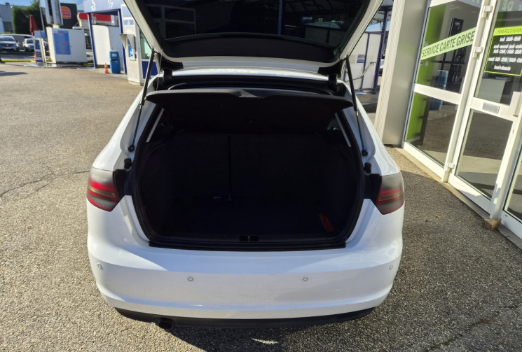 Audi A3 SPORTBACK 1.6 tdi 105 sport boite auto S-tronic