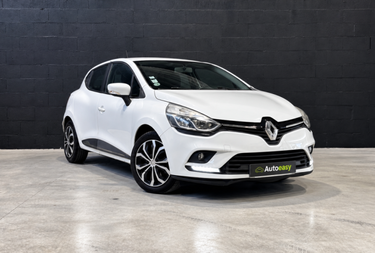Renault Clio 1.5 dCi 90 ch Intens 5 portes / Radar de recul