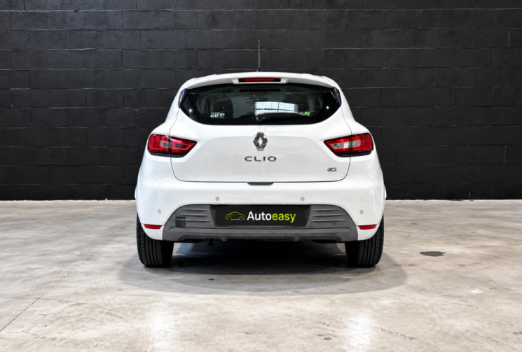 Renault Clio 1.5 dCi 90 ch Intens 5 portes / Radar de recul