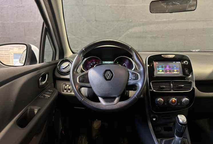 Renault Clio 1.5 dCi 90 ch Intens 5 portes / Radar de recul