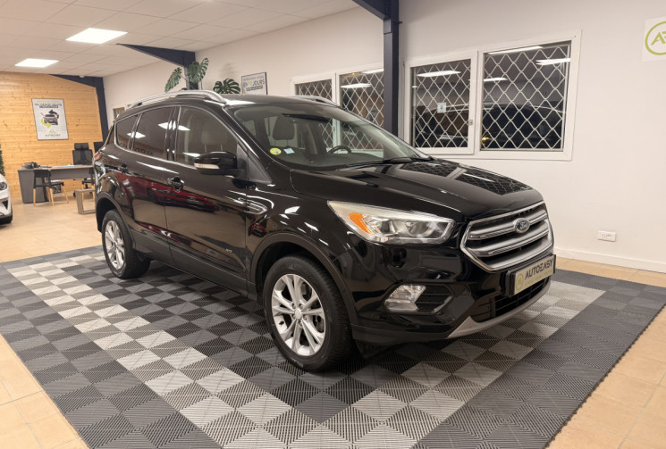 Ford Kuga Phase 2 2.0 TDCI 4x4 POWERSHIFT 150 / TITANIUM 