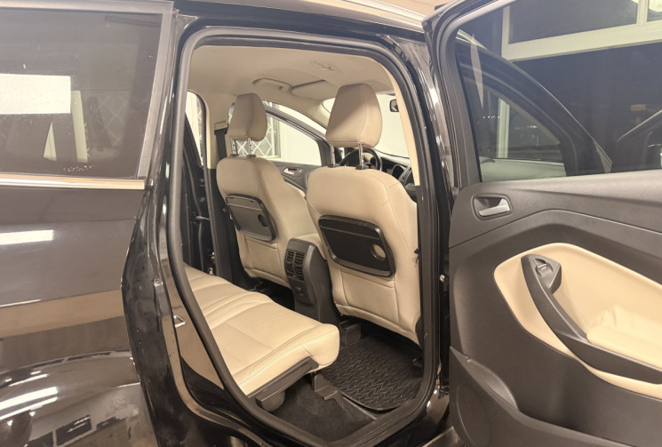 Ford Kuga Phase 2 2.0 TDCI 4x4 POWERSHIFT 150 / TITANIUM 