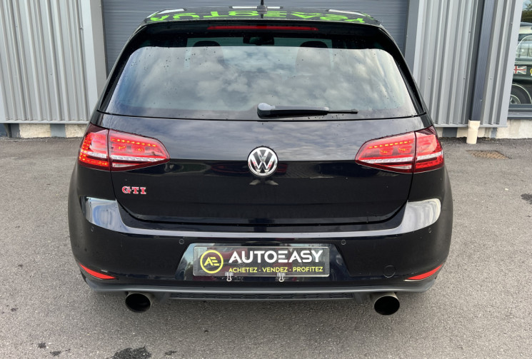 Volkswagen Golf VII 5 Portes GTI 2.0 TFSI DSG6 230 cv