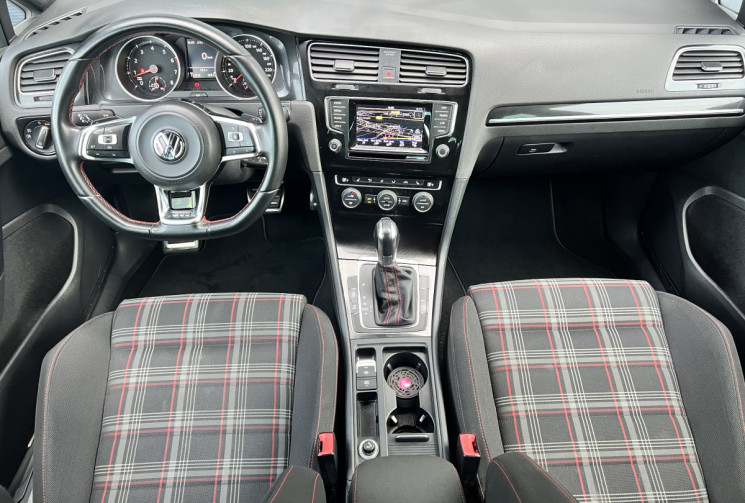 Volkswagen Golf VII 5 Portes GTI 2.0 TFSI DSG6 230 cv
