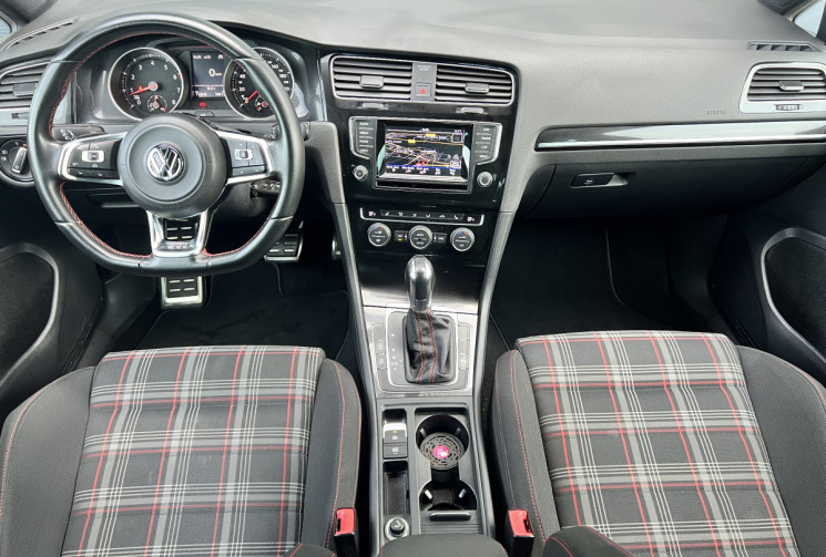 Volkswagen Golf VII 5 Portes GTI 2.0 TFSI DSG6 230 cv