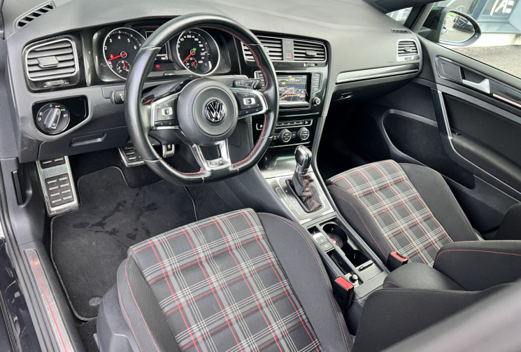 Volkswagen Golf VII 5 Portes GTI 2.0 TFSI DSG6 230 cv