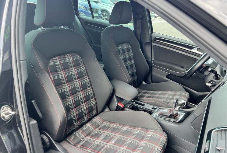 Volkswagen Golf VII 5 Portes GTI 2.0 TFSI DSG6 230 cv