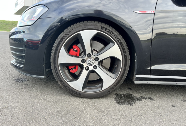 Volkswagen Golf VII 5 Portes GTI 2.0 TFSI DSG6 230 cv